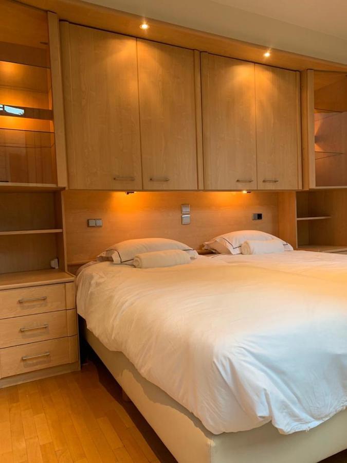 אנטוורפן Lovely Two Bedroom Apartment With Free Parking מראה חיצוני תמונה
